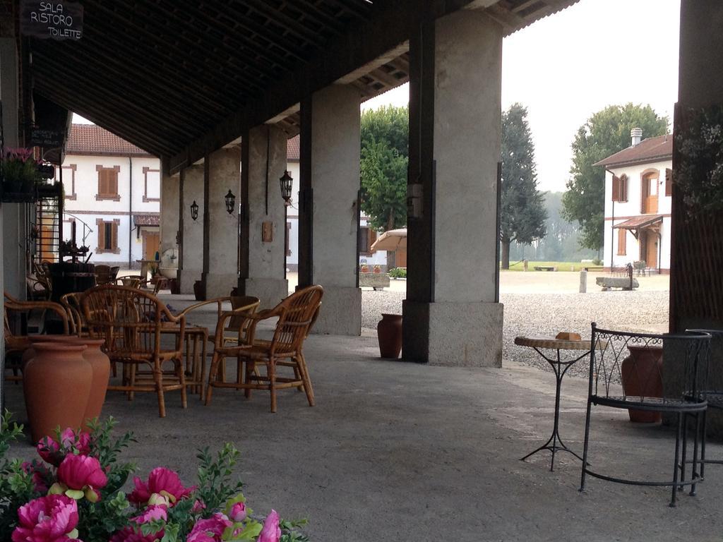 Bed And Breakfast Azienda Agricola Cascina Salazzara Magenta Zewnętrze zdjęcie
