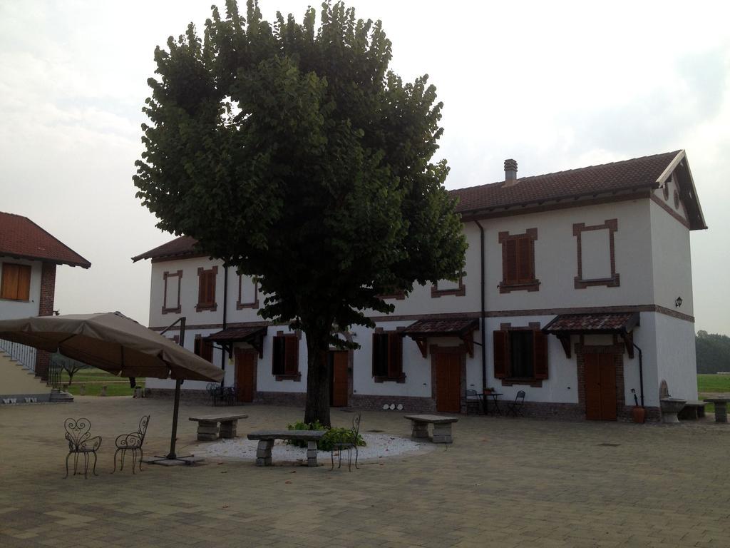 Bed And Breakfast Azienda Agricola Cascina Salazzara Magenta Zewnętrze zdjęcie